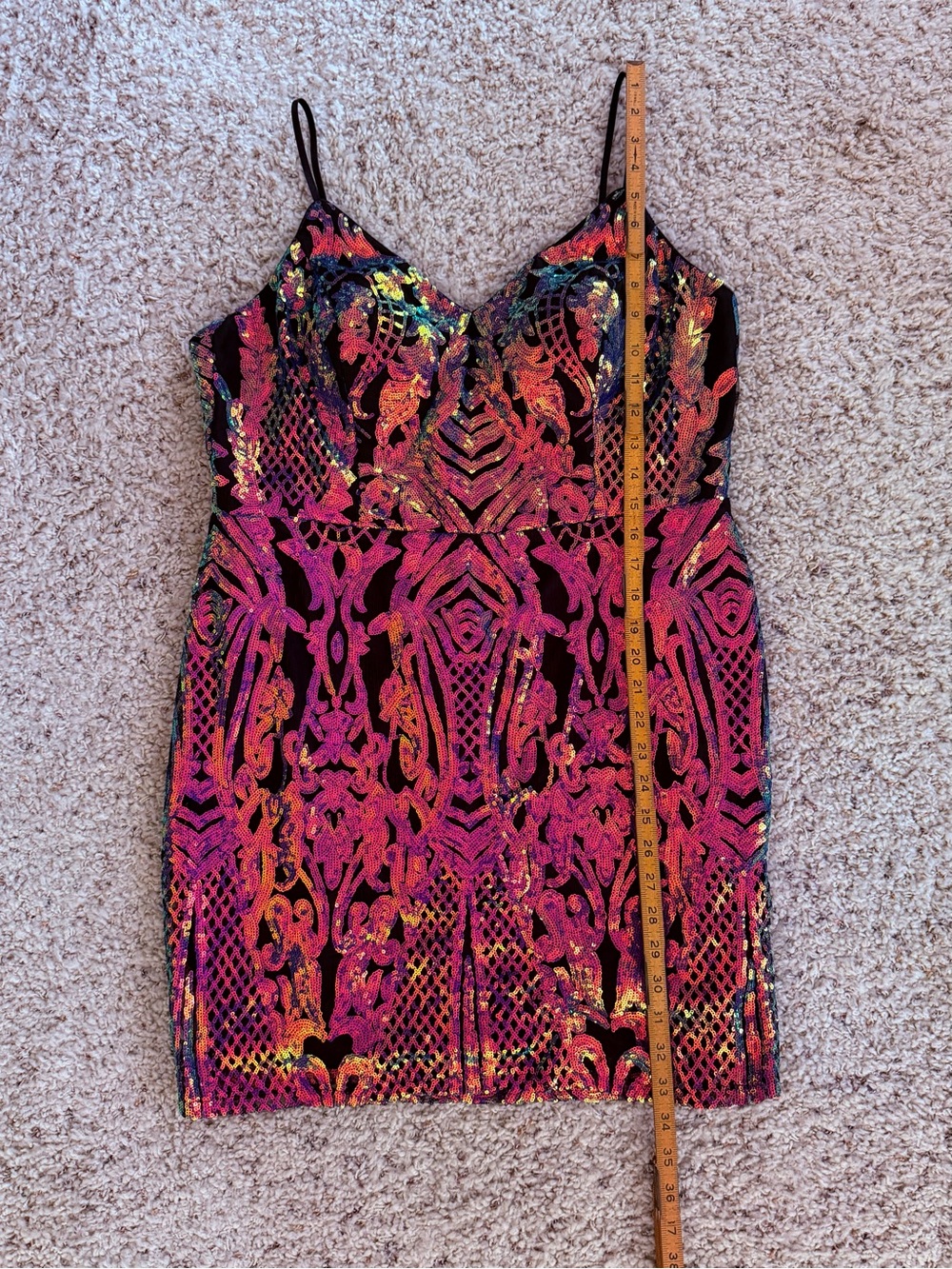 Hoco City Vibe Iridescent Rainbow Sequin Bodycon Dress Sz 17 Homecoming EUC - Picture 9 of 16